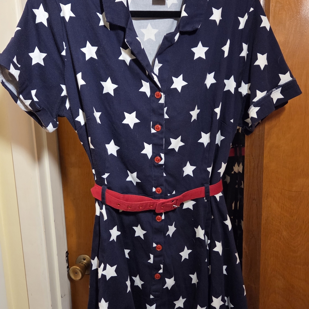 Collectif Blue and White Flutter Sleeve Midi Sundress - Picture 4 of 5